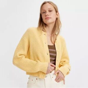 Levi’s Yellow Cat Cardigan Size M